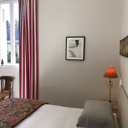 La Penesais Villa Beaumont-en-Veron Room photo