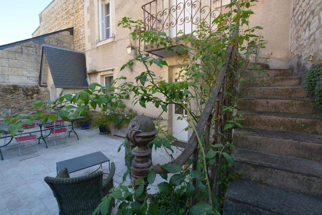 La Penesais Villa Beaumont-en-Veron Exterior photo