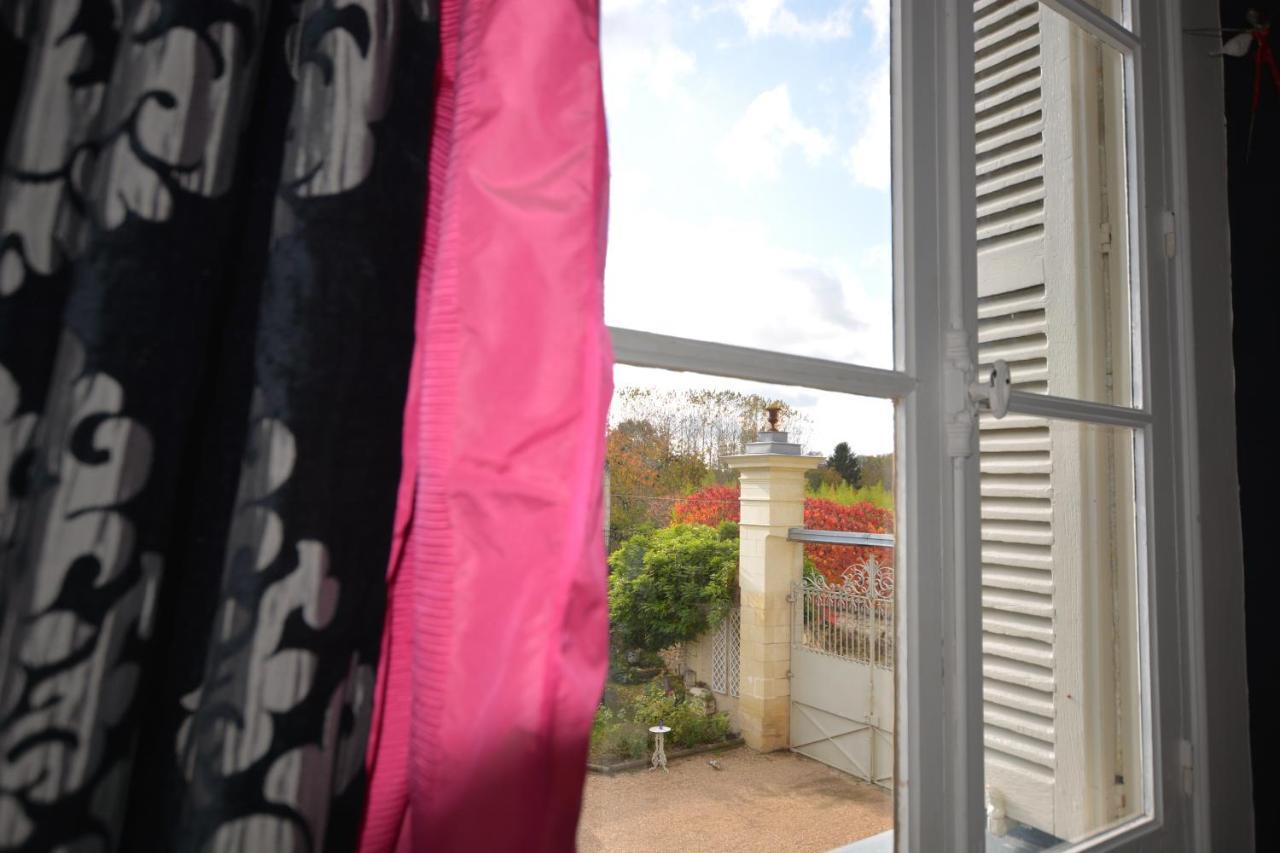 La Penesais Villa Beaumont-en-Veron Exterior photo