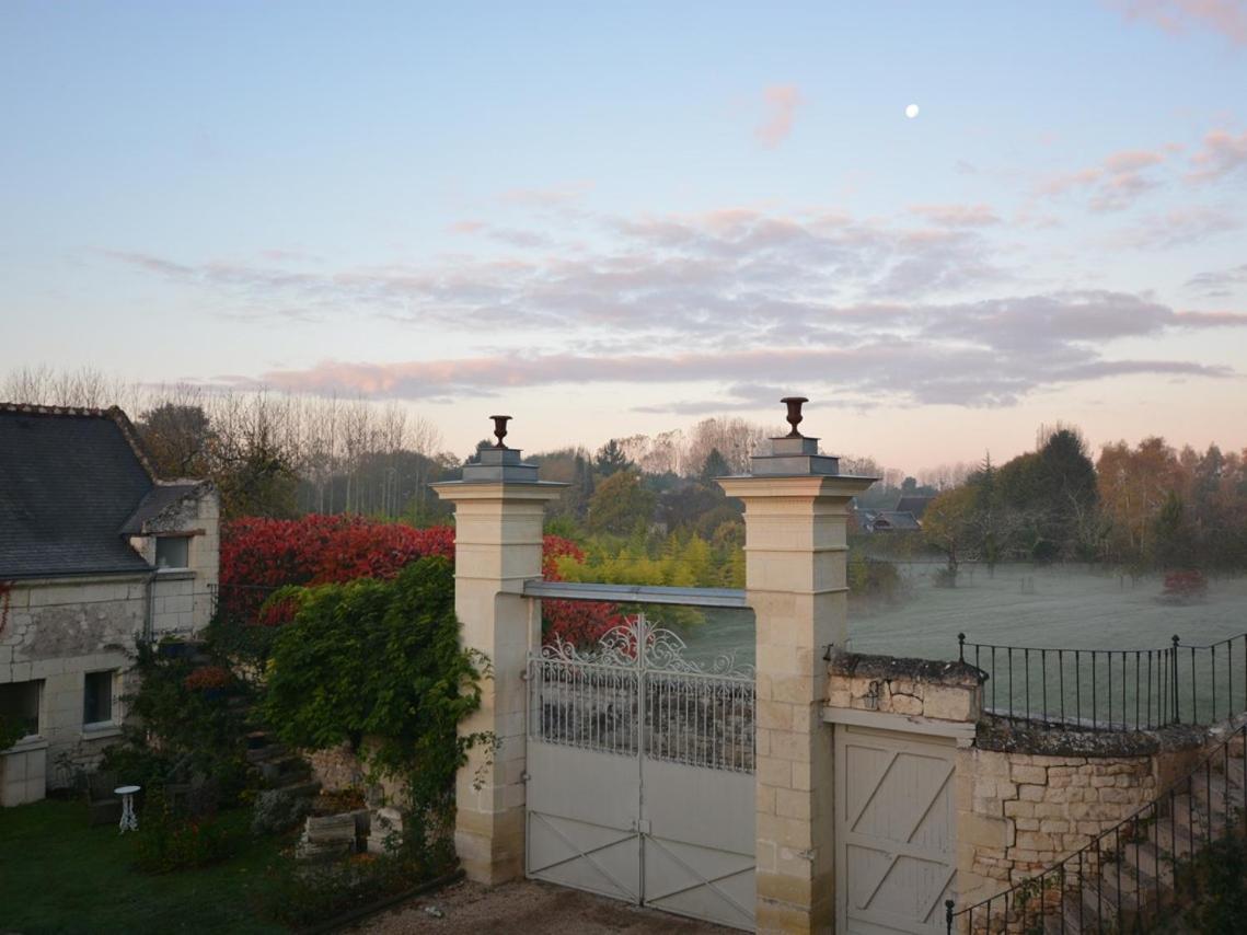 La Penesais Villa Beaumont-en-Veron Exterior photo